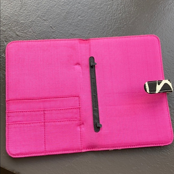 DVF garden animal E-reader Case - Picture 4 of 5